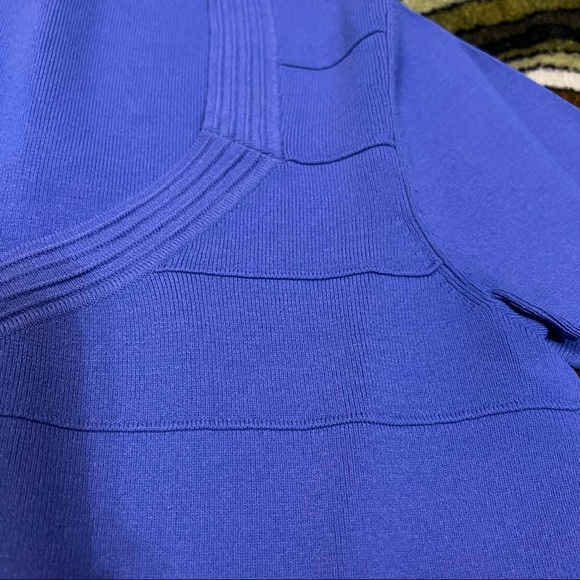 5/$20 Woman’s Short Sleeve Sweater - Picture 2 of 6